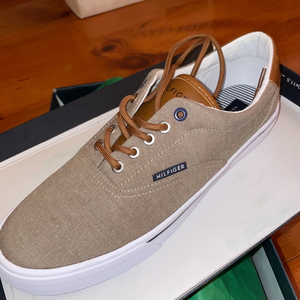 Tommy Hilfiger men’s shoes